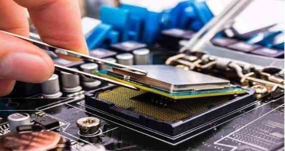 Jr. Technician (COMPUTER HARDWARE & NETWORK)